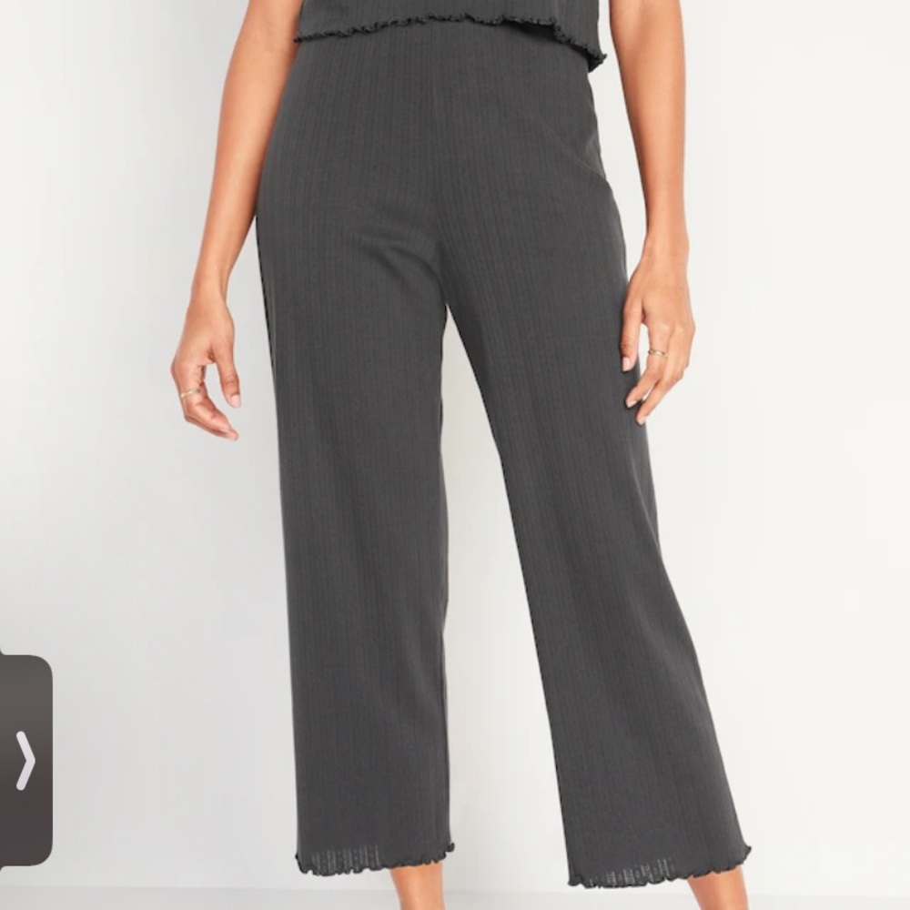 Old Navy High-Waisted Lettuce-Hem Crop Lounge Pants - NWT